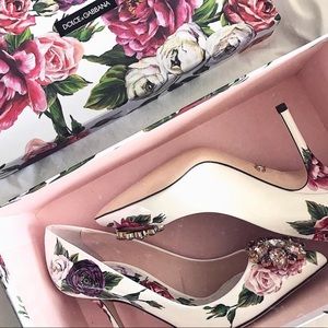 Meet your Posher, Vela